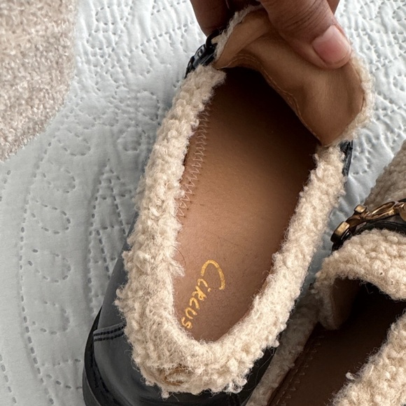CIRCUS by Sam Edelman Sherpa loafers. Size 7 - Picture 11 of 12